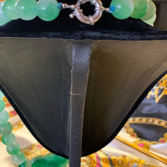 Jade Bead Necklace - Picture 3 of 3